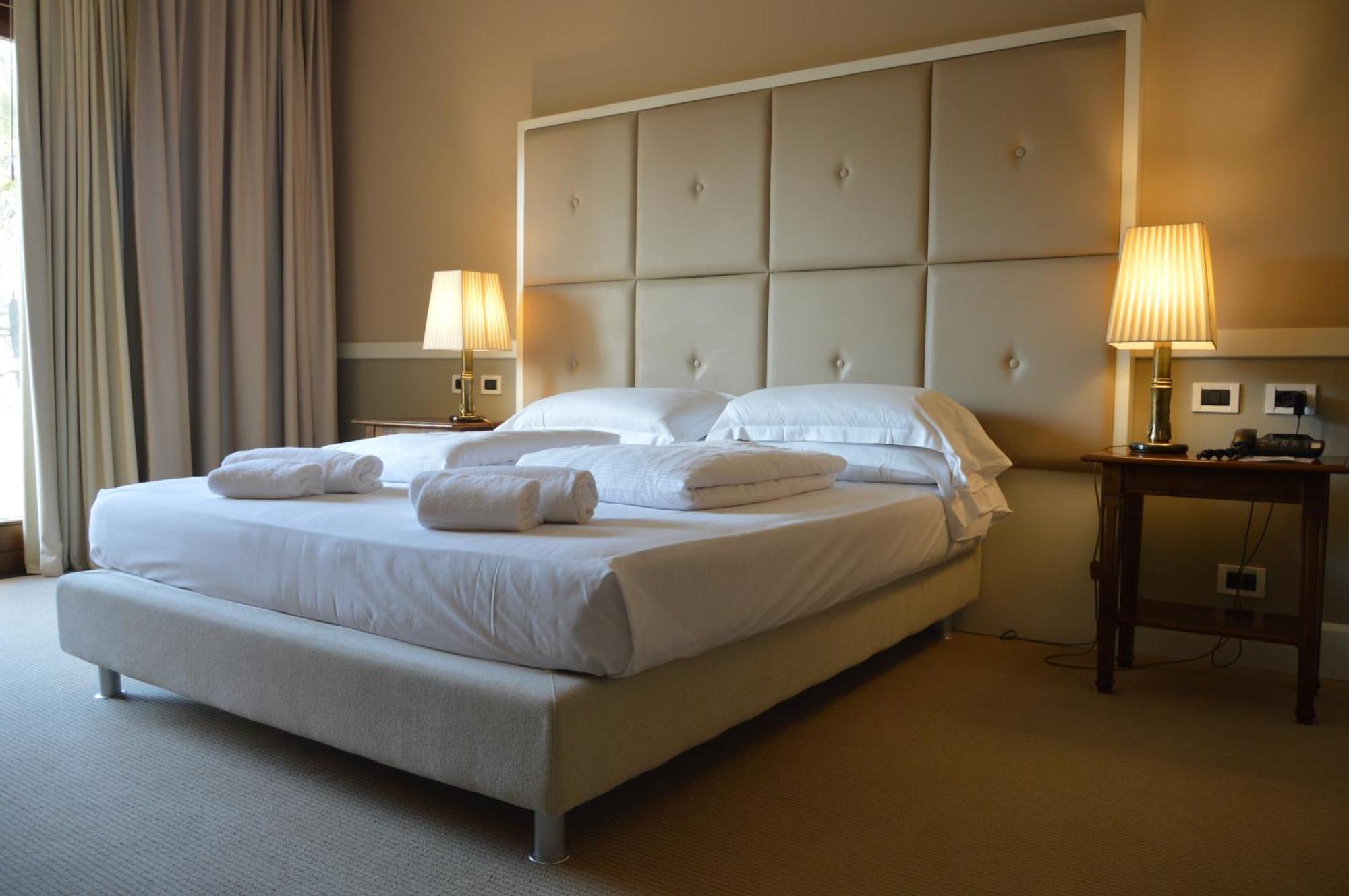 Blue Dream Hotel Monselice Bagian luar foto