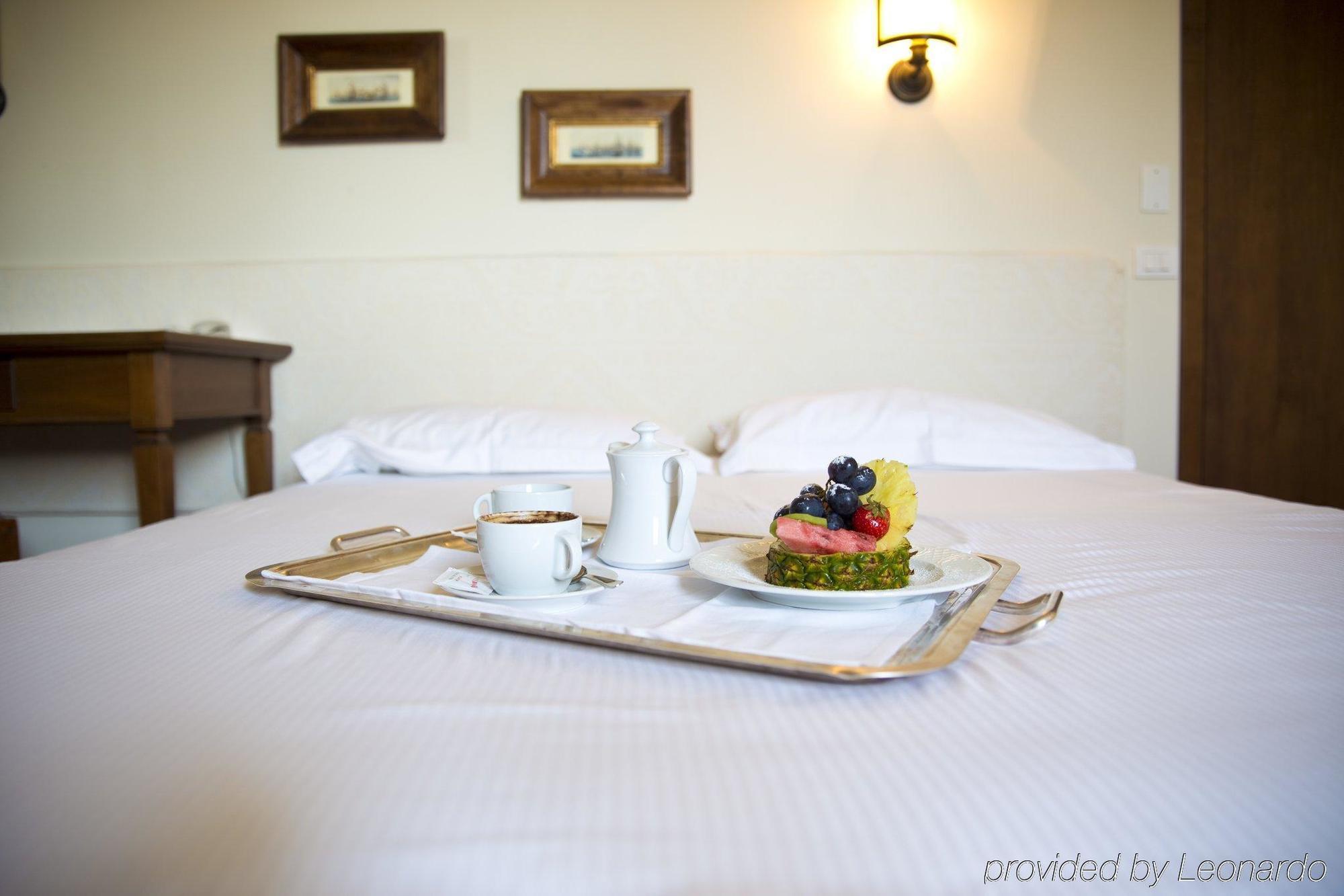 Blue Dream Hotel Monselice Bagian luar foto