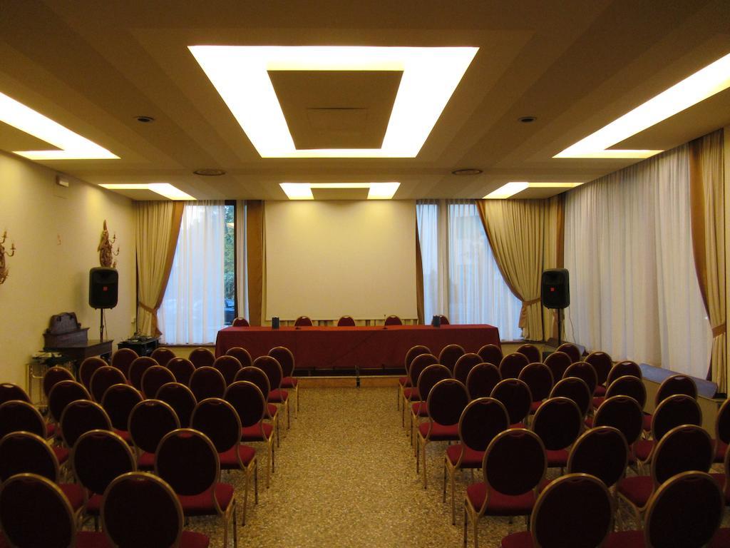 Blue Dream Hotel Monselice Bagian luar foto