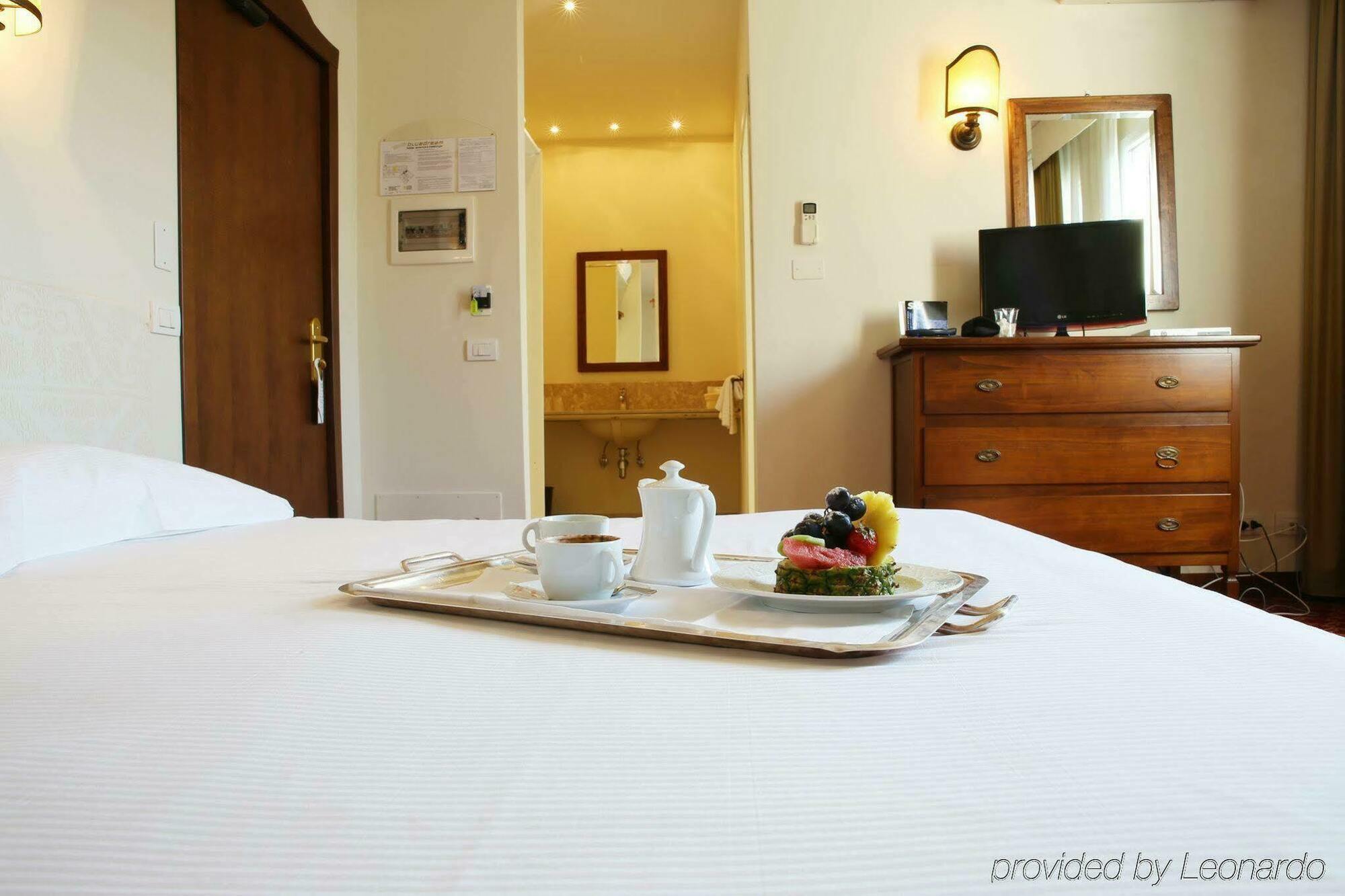 Blue Dream Hotel Monselice Bagian luar foto